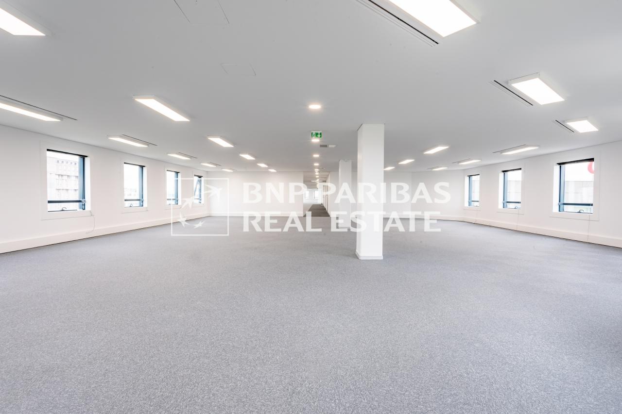 Bureau Noisy-le-Grand 3048m² Location bureau Noisy-le-Grand Seine-Saint-Denis OLBUR2106795 7